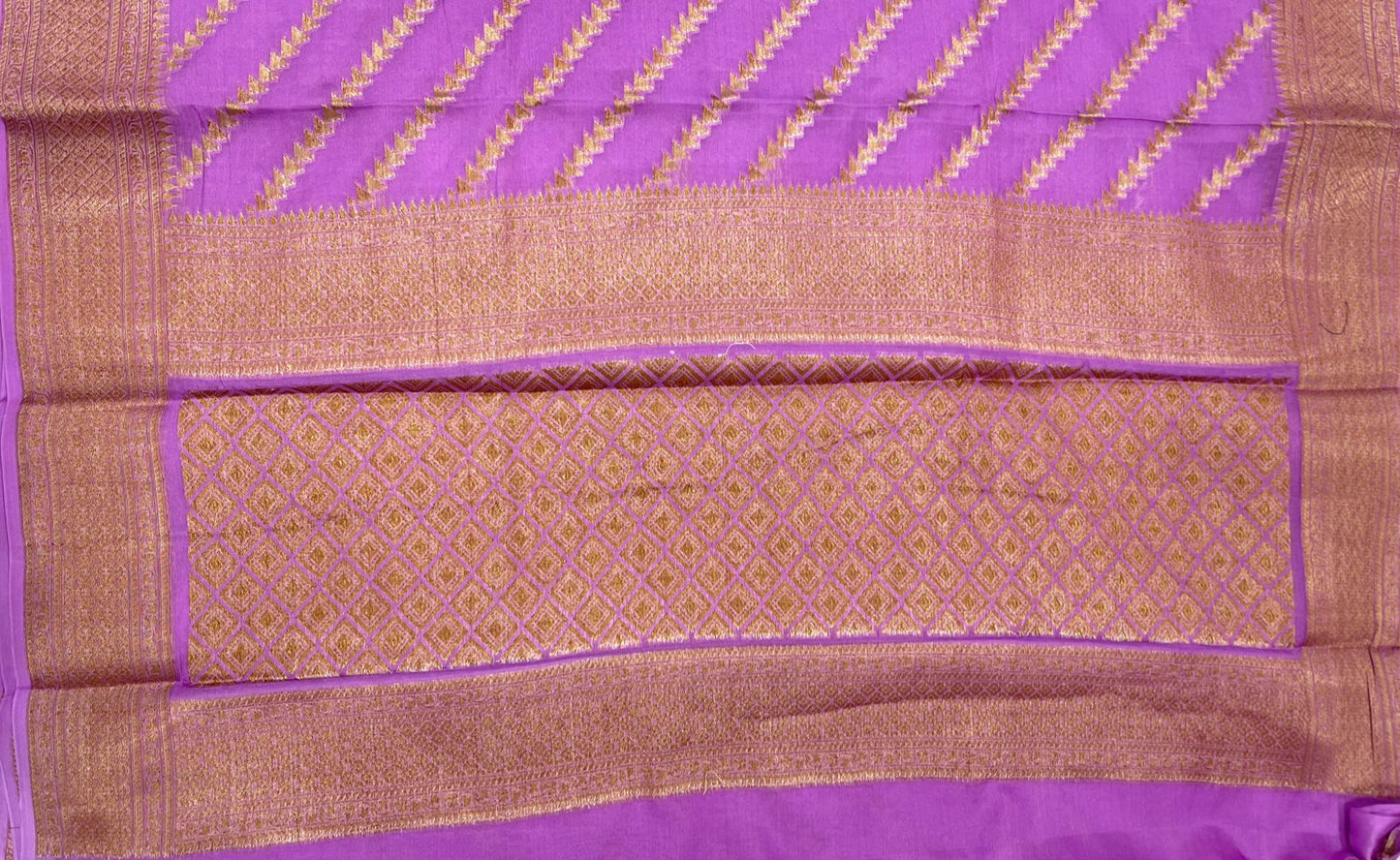 Faishana Pure Handwoven Light Purple Chiffon Diagonal Stripe Copper Zari with Banarasi Zari Border Pallu and Light Purple Blouse