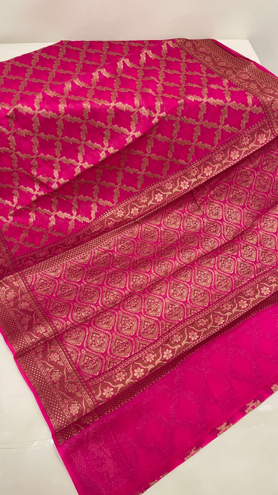 Faishana Pure Handwoven Pink Chiffon Kadiyal Copper Zari Jaal and Resham Mina Zari Boota Pallu with Pink Blouse