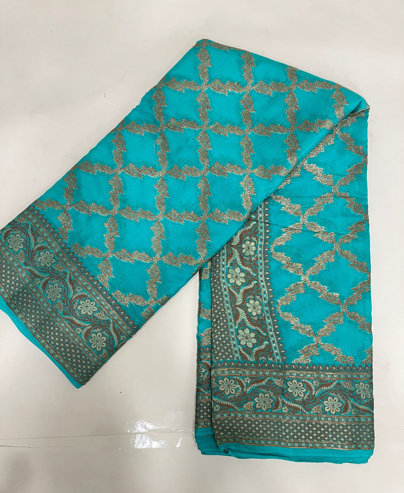 Faishana Pure Handwoven Sea Green Chiffon Kadiyal Copper Zari Jaal and Resham Mina Zari Boota Pallu with Sea Green Blouse