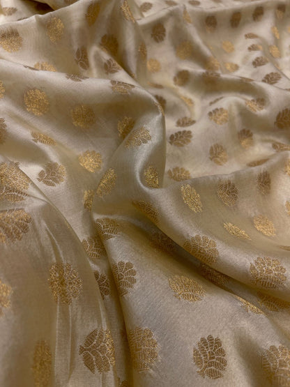 Faishana Pure Handloom Off-White Dupion Silk Golden Zari Floral Booti Banarasi Zari Border with Floral Gold Pallu with Multi Lehariya Stripe and Off-White Blouse