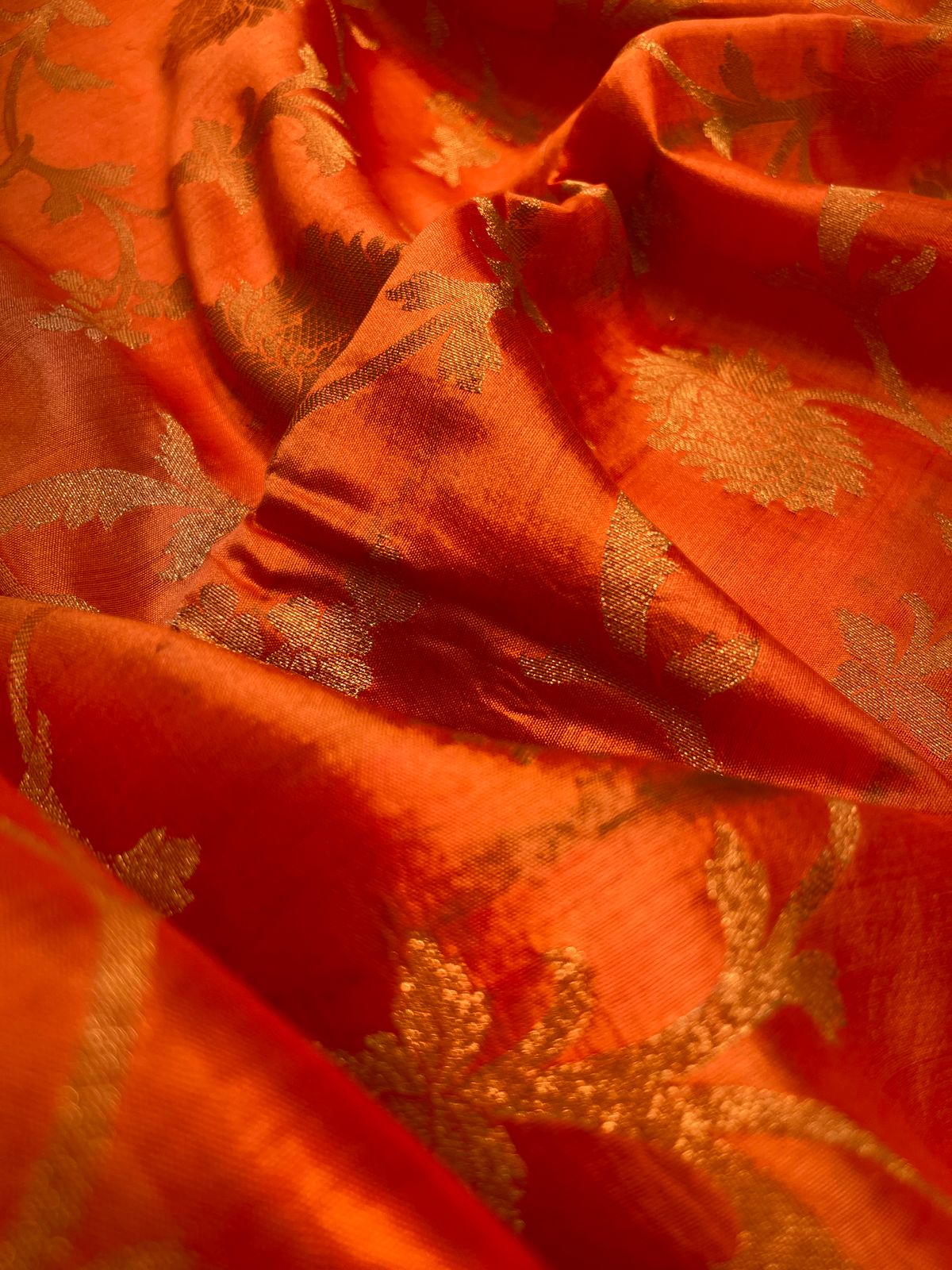 Faishana Pure Handloom Orange Chiniya Silk Floral Silver Zari Tilfi Jaal with Contrast Magenta Zari Border and Magenta Blouse
