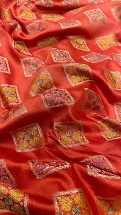 Faishana Pure Handloom Red Cotton Golden Zari Hand Painted Booti with Golden Zari Zig-Zag Handpainted Pallu Zari Border and Red Blouse
