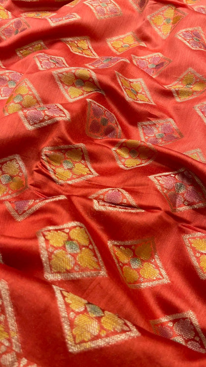 Faishana Pure Handloom Red Cotton Golden Zari Hand Painted Booti with Golden Zari Zig-Zag Handpainted Pallu Zari Border and Red Blouse