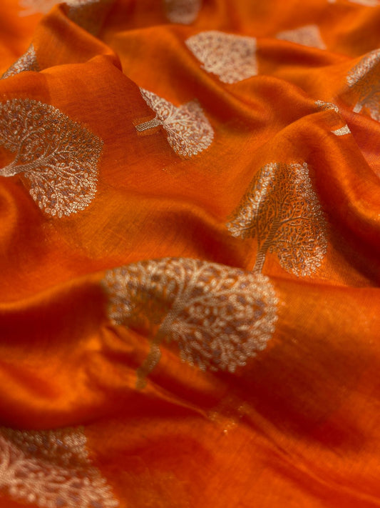 Faishana Pure Handloom Orange Cotton Golden Zari Paan Boota with Skirt Floral Zari Border and Orange Blouse