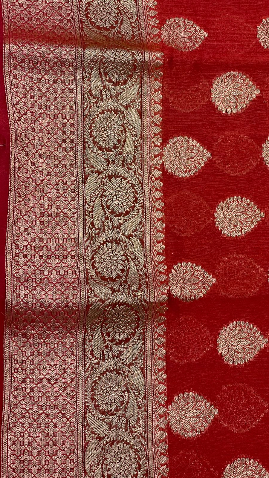 Faishana Pure Handloom Red Cotton Golden Zari Floral Booti with Red Floral Zari Pallu and 2D Zari Border with Red Blouse