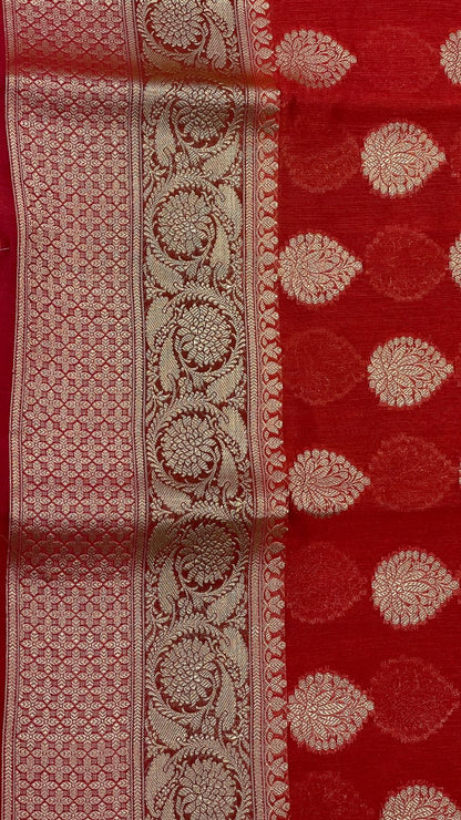 Faishana Pure Handloom Red Cotton Golden Zari Floral Booti with Red Floral Zari Pallu and 2D Zari Border with Red Blouse