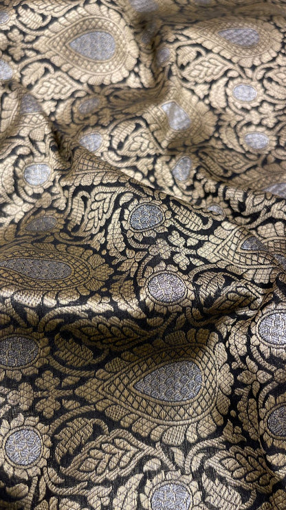 Faishana Presents Black Katan Silk Floral Tilfi Zari Mina Jaal with Leaf Pattern Silver Mina Pallu Zari Border and Black Blouse