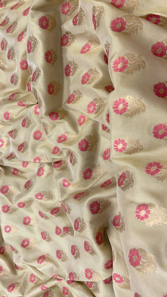 Faishana Presents Off-white Katan Silk Floral Zari Mina Booti with Banarasi 2D Zari Border and Floral Pallu with Off-white Blouse
