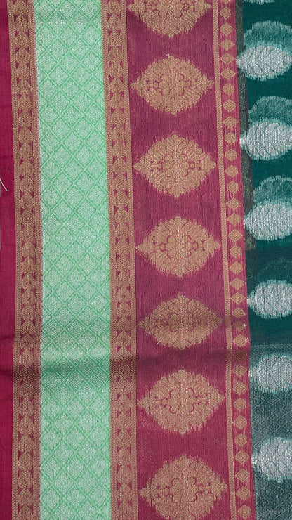 Faishana Presents Green Organza Silver Zari Floral Booti with Contrast Light Purple Floral Booti Pallu and Skirt Zari 2D Border with Light Purple Blouse