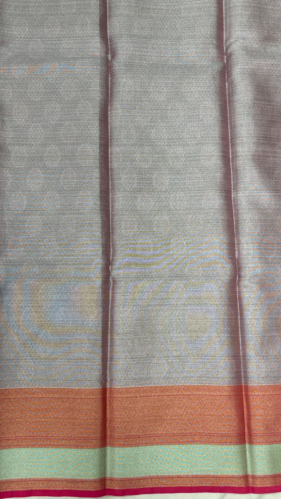 Faishana Presents Green Organza Silver Zari Floral Booti with Contrast Light Purple Floral Booti Pallu and Skirt Zari 2D Border with Light Purple Blouse