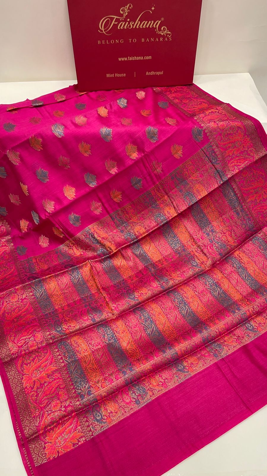 Faishana Pure Handloom Magenta Chiniya Silk Floral Minakari Zari Booti with Paisley Mina Zari Border and Rangkaat Paisley Pallu with Magenta Blouse