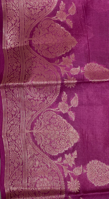 Faishana Pure Handwoven Magenta Tussar Silk Copper Floral Zari Booti with Leheriya Zari Border and Big Boota Pallu with Magenta Blouse