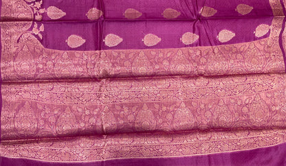 Faishana Pure Handwoven Magenta Tussar Silk Copper Floral Zari Booti with Leheriya Zari Border and Big Boota Pallu with Magenta Blouse