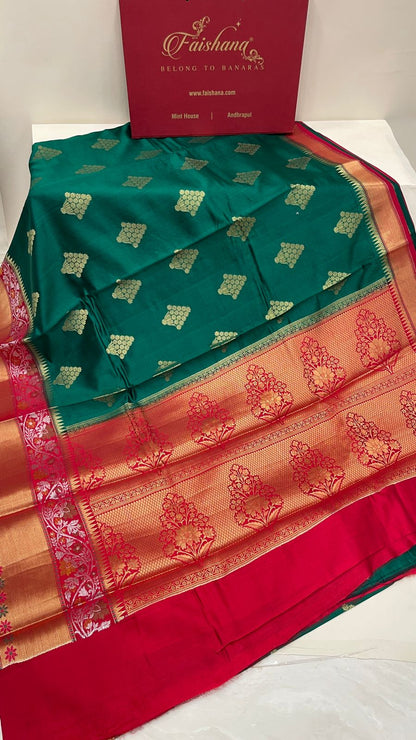 Faishana Pure Handloom Green Chiniya Silk Golden Floral Zari Booti Contrast Pink Skirt Silver Mina Zari Border Golden and Floral Boota Pallu with Pink Blouse