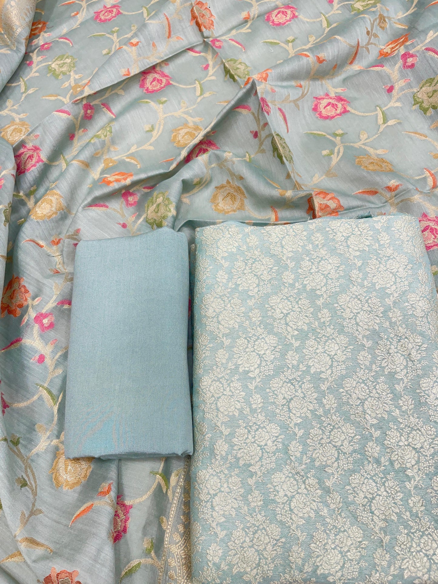 Faishana Pure Handloom Light Grey Munga Silk Floral Zari Tilfi Boota Jaal 3pcs Suit with Floral Mina Zari Tilfi Jaal Dupatta and Plain Light Grey Bottom