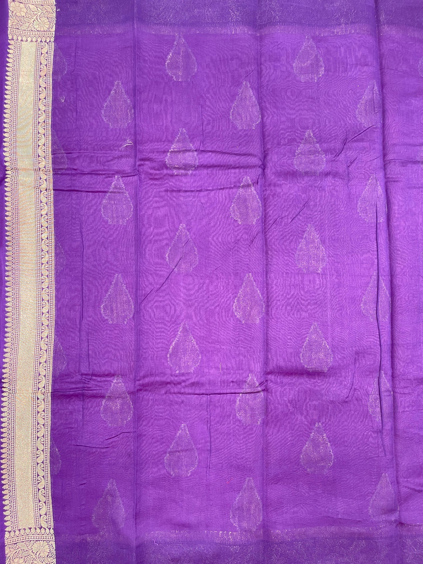 Faishana Pure Handloom Light Purple Cotton Golden Floral Zari Booti Contrast Violet Floral Zari Jaal Border and Pallu with Violet Blouse