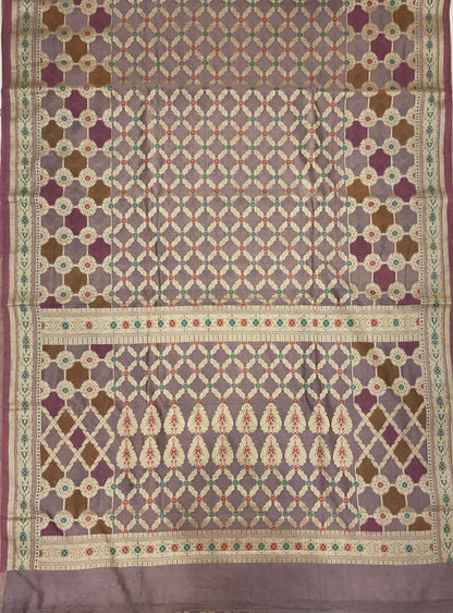 Faishana Presents Light Purple Cotton Zari Striped Mina Jaal with Skirt Rangkaat Zari Border and Bandhej Pallu with Light Purple Blouse