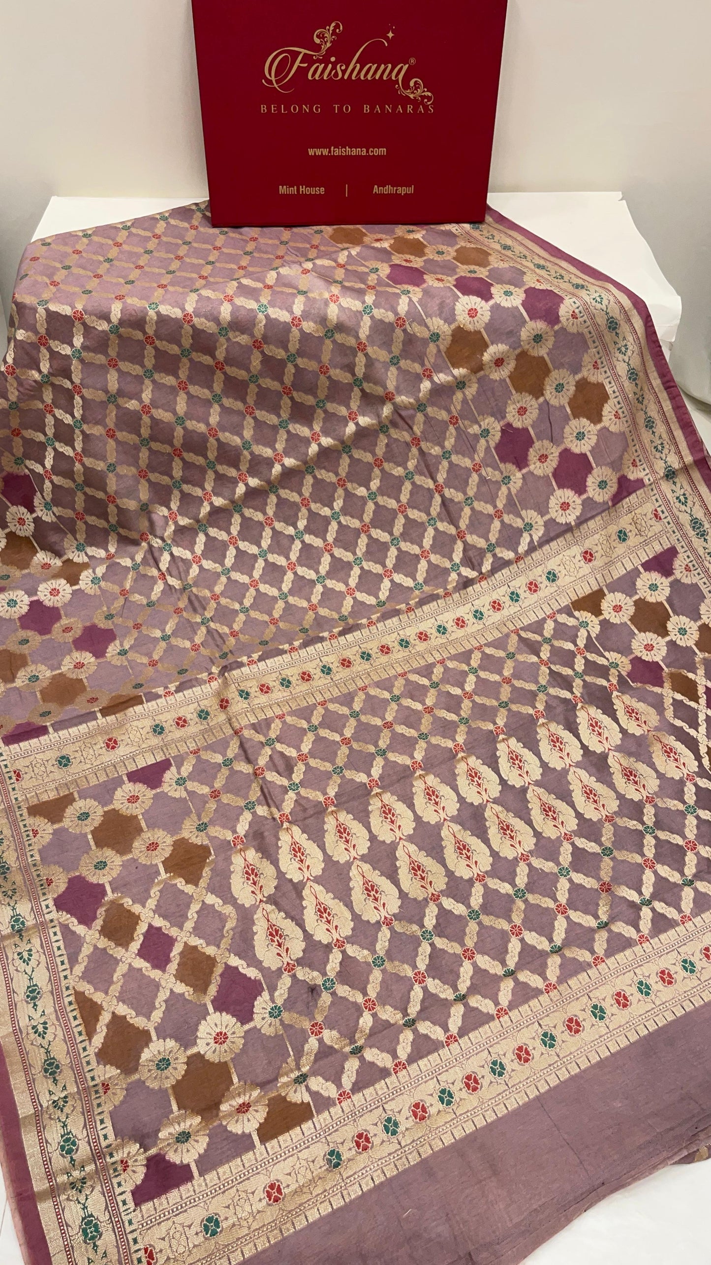 Faishana Presents Light Purple Cotton Zari Striped Mina Jaal with Skirt Rangkaat Zari Border and Bandhej Pallu with Light Purple Blouse