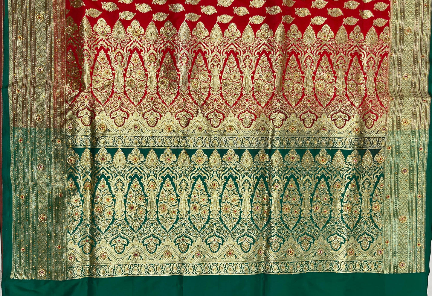 Faishana Presents Red Satin Silk Floral Leaf Zari Booti Low Stone Work Banarasi Saree with Contrast Green Pallu and Green Blouse