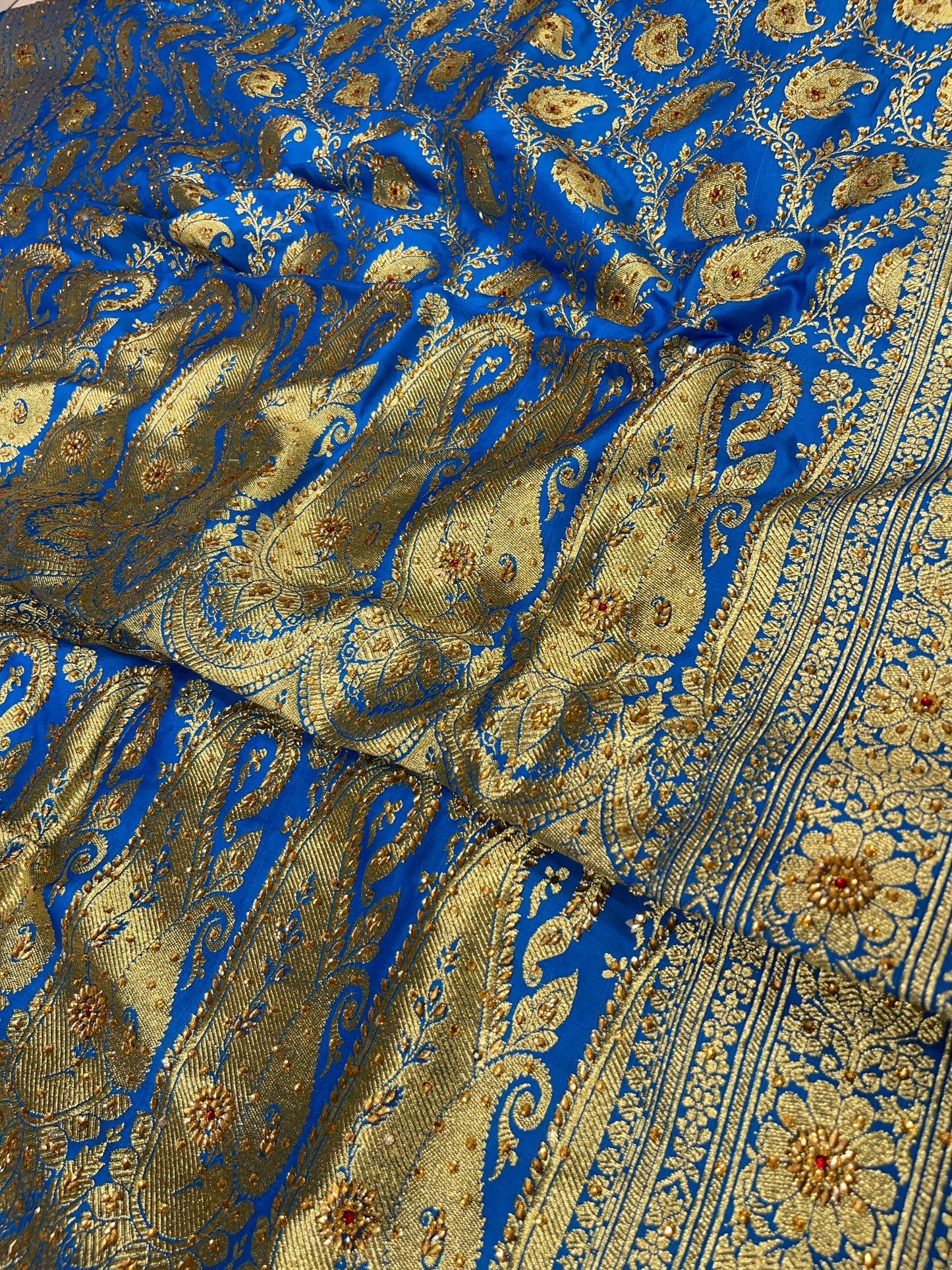 Faishana Presents Turqouise Blue Satin Silk Floral Paisley Zari Jaal Low Stone Work Banarasi Saree with Paisley Boota Pallu and Blue Blouse