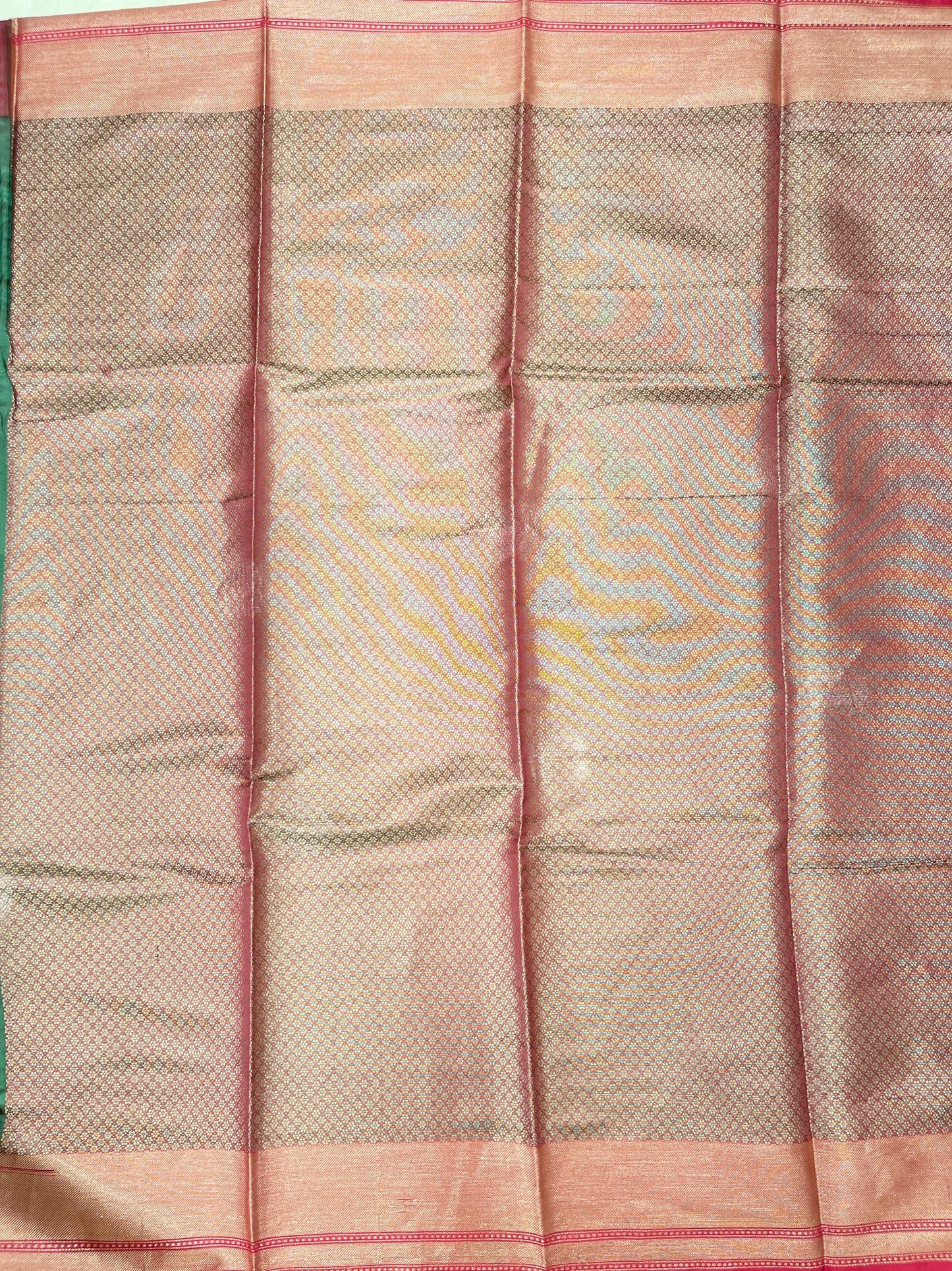 Faishana Presents Green Art Silk Floral Tilfi Mina Zari Jaal with Contrast Pink Minakari Boota Pallu Double Mina Zari Border and Pink Blouse