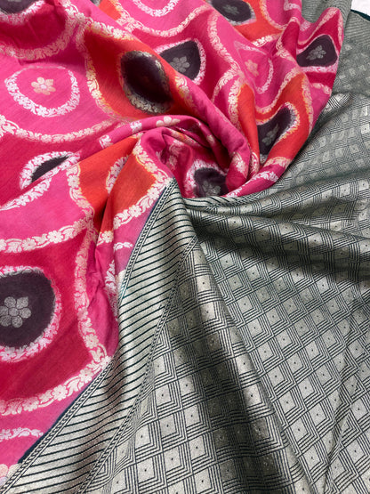 Faishana Presents Pink Tussar Silk Sona Rupa Floral Zari Rangkaat Boota with Contarst Dark Green Ada Stripe Banarasi Pallu Zari Border and Dark Green Blouse