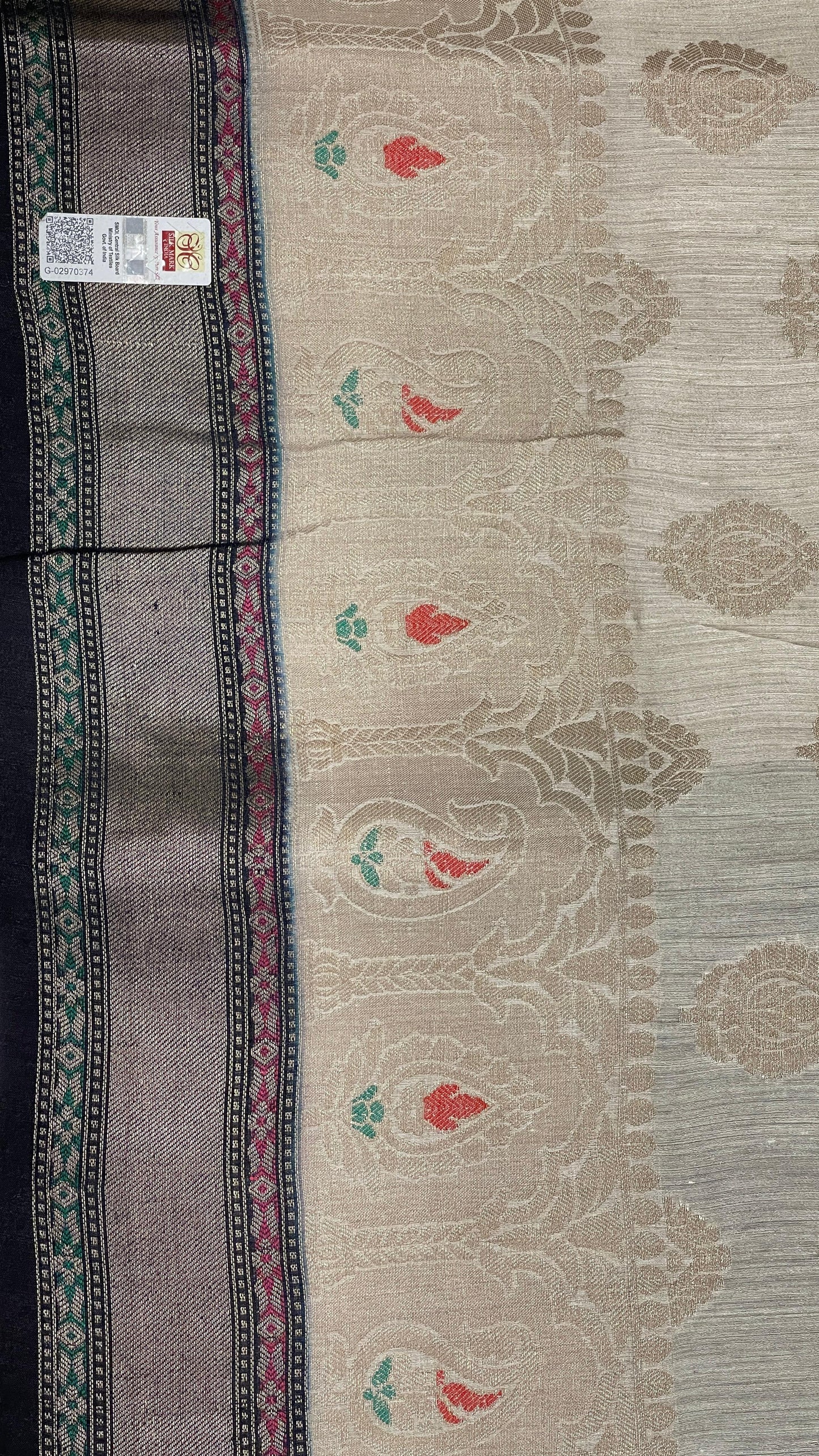 Faishana Pure Handloom Off white Munga Silk Floral Zari Booti Contrast Black Mina Zari Border with Paisley Black Pallu and Black Blouse