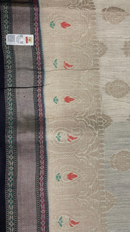 Faishana Pure Handloom Off white Munga Silk Floral Zari Booti Contrast Black Mina Zari Border with Paisley Black Pallu and Black Blouse