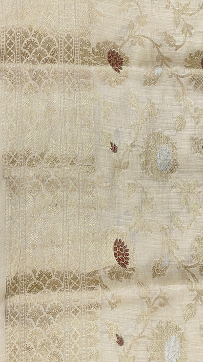 Faishana Pure Handloom White Munga Silk Floral Silver Minkari Zari Jaal with Off white Zig-Zag Pallu Zari Border with Off-white Blouse