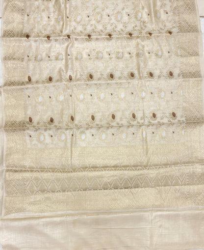 Faishana Pure Handloom White Munga Silk Floral Silver Minkari Zari Jaal with Off white Zig-Zag Pallu Zari Border with Off-white Blouse
