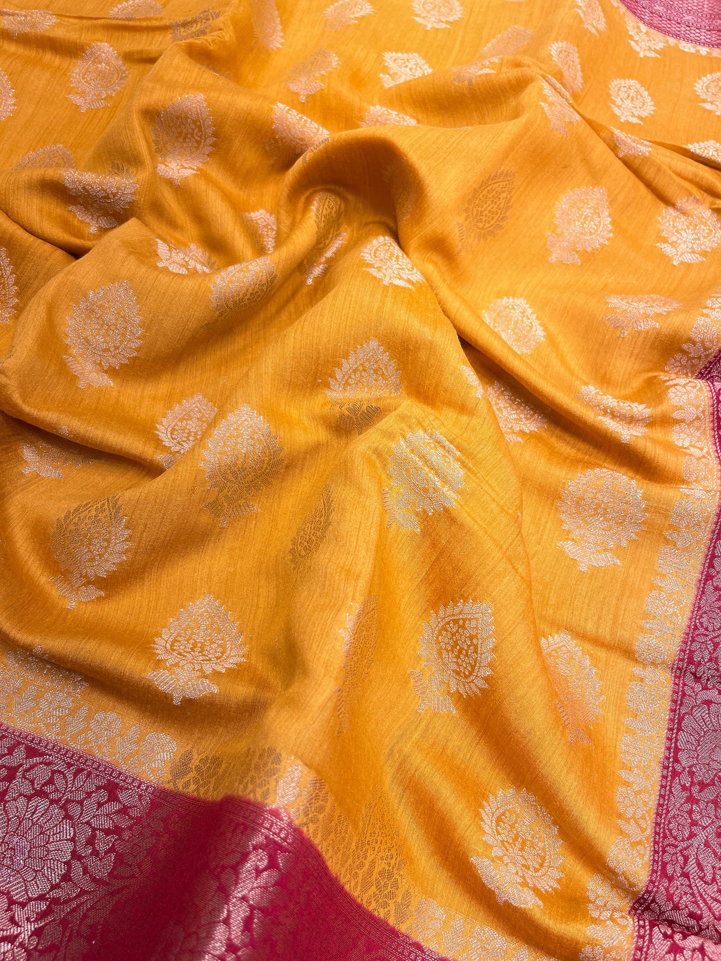 Faishana Pure Handloom Gold Munga Silk Floral Gold Zari Booti with Contrast Maroon Floral Jaal Pallu Skirt Zari Border with Maroon Blouse