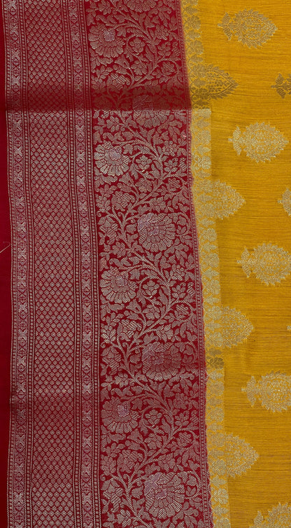 Faishana Pure Handloom Gold Munga Silk Floral Gold Zari Booti with Contrast Maroon Floral Jaal Pallu Skirt Zari Border with Maroon Blouse