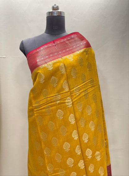 Faishana Pure Handloom Gold Munga Silk Floral Gold Zari Booti with Contrast Maroon Floral Jaal Pallu Skirt Zari Border with Maroon Blouse