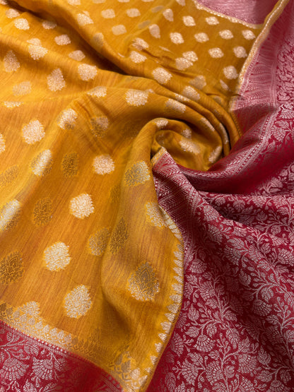 Faishana Pure Handloom Gold Munga Silk Floral Gold Zari Booti with Contrast Maroon Floral Jaal Pallu Skirt Dual Shade Zari Border with Maroon Blouse