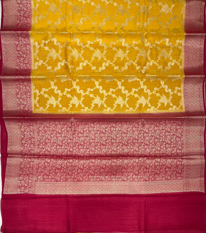 Faishana Pure Handloom Gold Munga Silk Floral Gold Zari Jaal with Contrast Pink Floral Jaal Pallu Skirt Dual Shade Zari Border with Pink Blouse