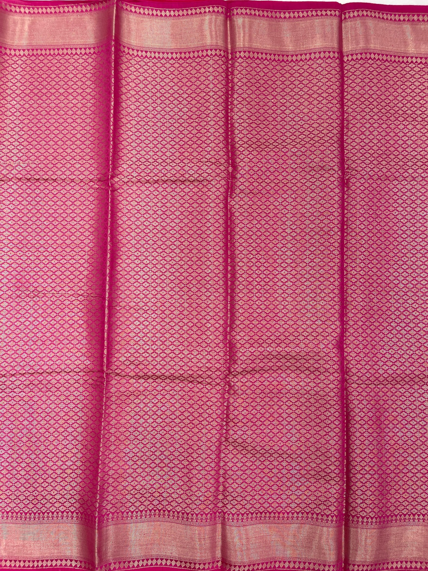 Faishana Pure Handloom Red Munga Silk Floral Copper Zari Jaal with Contrast Magenta Polka Dot Pallu Skirt Dual Shade Mina Zari Border with Magenta Blouse