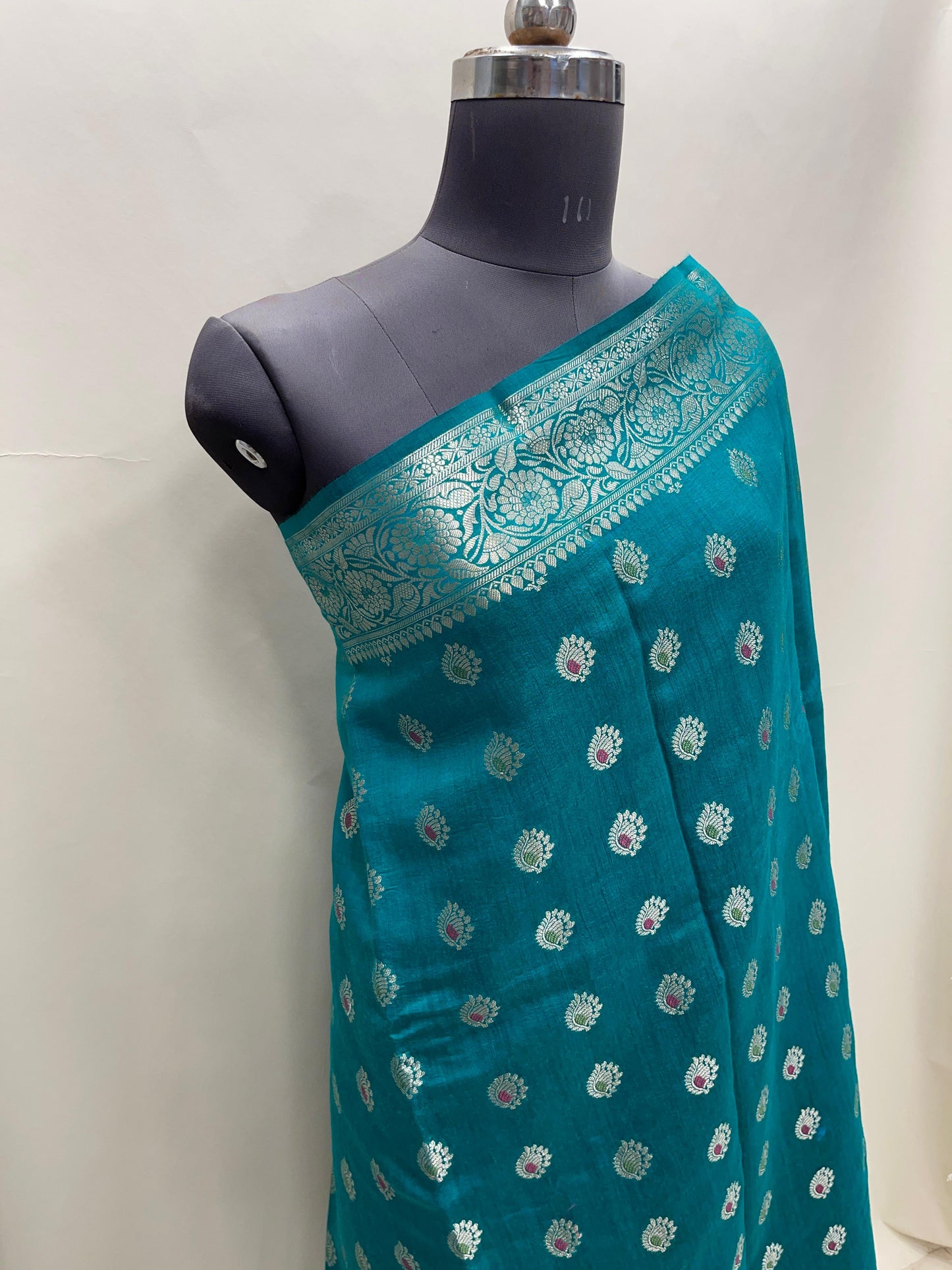 Faishana Pure Handloom Sea Green Munga Silk Floral Gold Mina Zari Booti with Banarasi Floral Jaal Pallu Zari Border with Sea Green Blouse