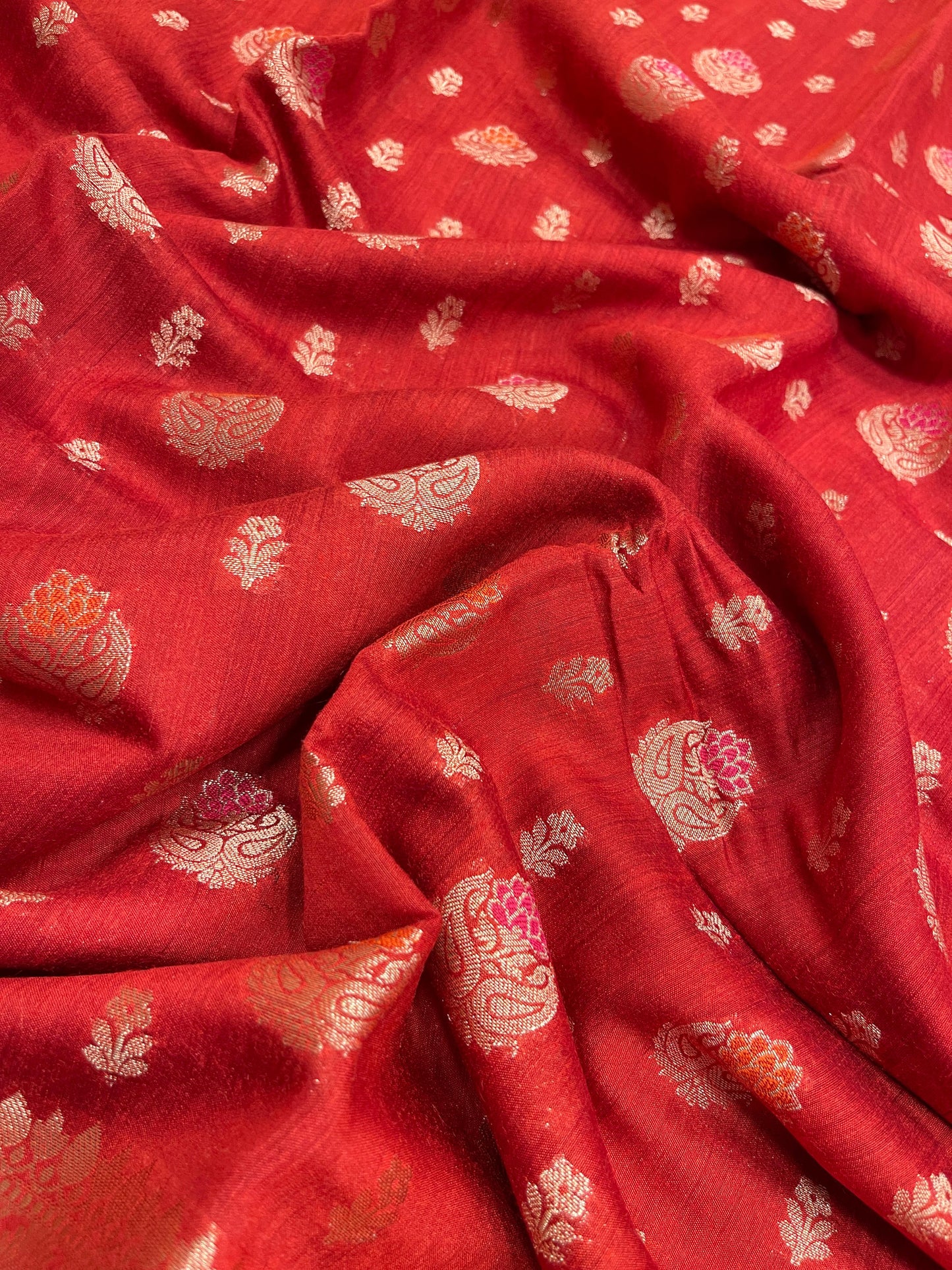 Faishana Pure Handloom Red Munga Silk Floral Gold Zari Mina Booti with Minakari Jaal Pallu Zari Border with Red Blouse