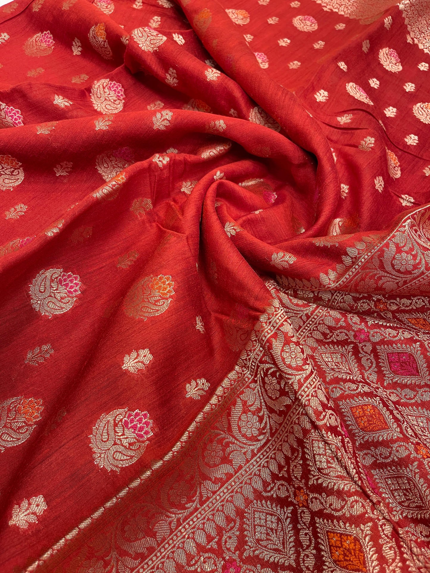 Faishana Pure Handloom Red Munga Silk Floral Gold Zari Mina Booti with Minakari Jaal Pallu Zari Border with Red Blouse
