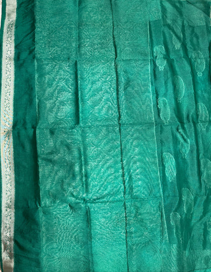 Faishana Presents Green Warm Silk Carry Boota Thos Border Banarasi Saree with Plain Blouse.