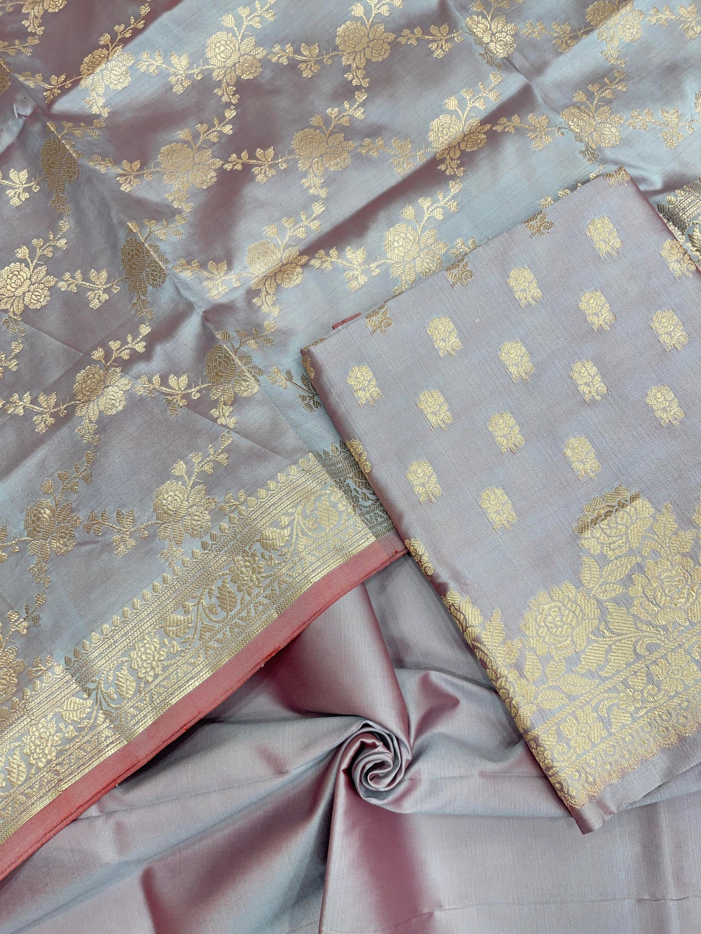 Light Purple Semi Katan Silk Handloom Banarasi 3 pcs Suit Set MUB_SK38