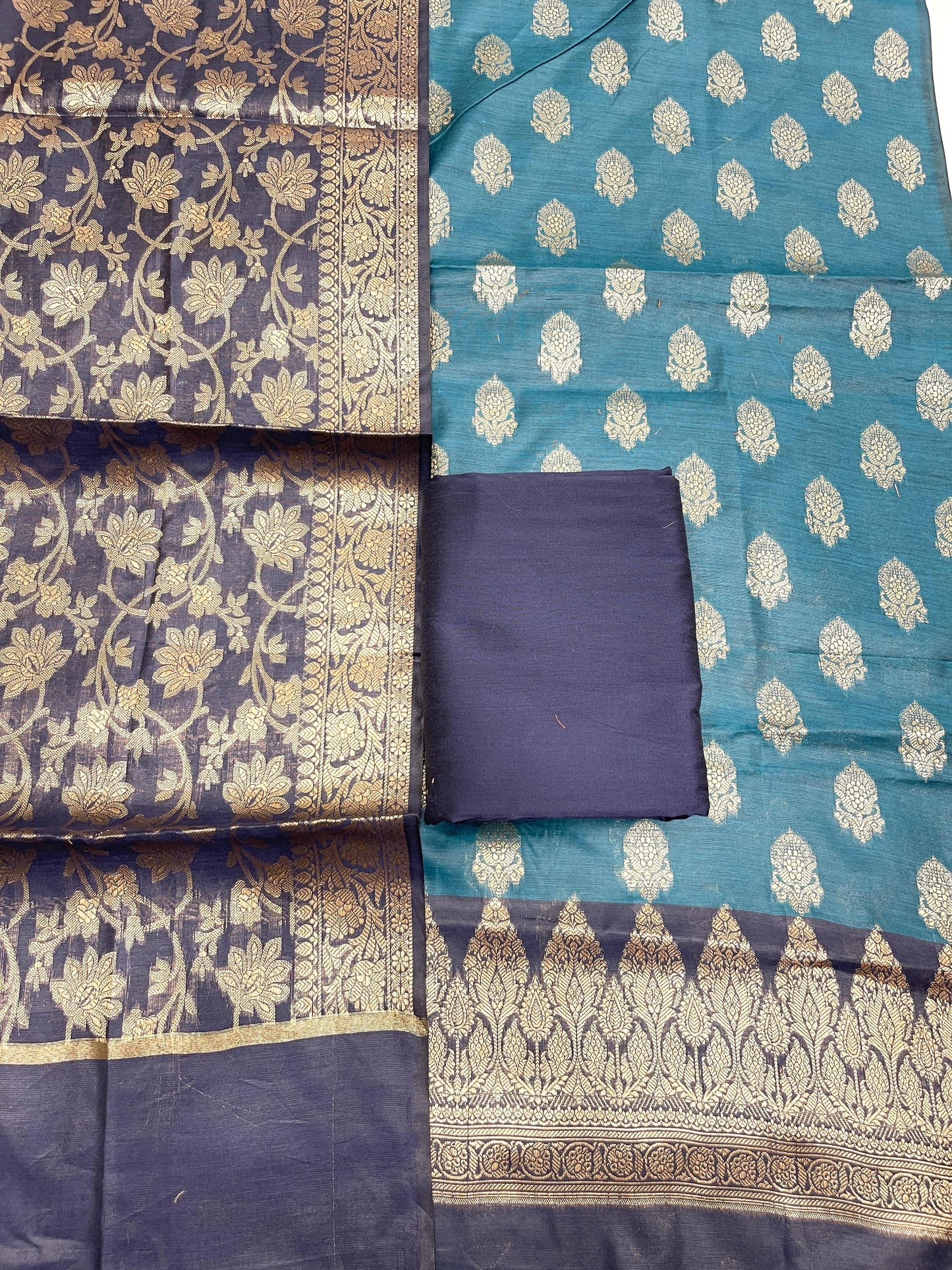 Sea Green Cotton Banarasi 3 pcs Suit Set with Contrast Navy Blue Dupatta IM_CS6