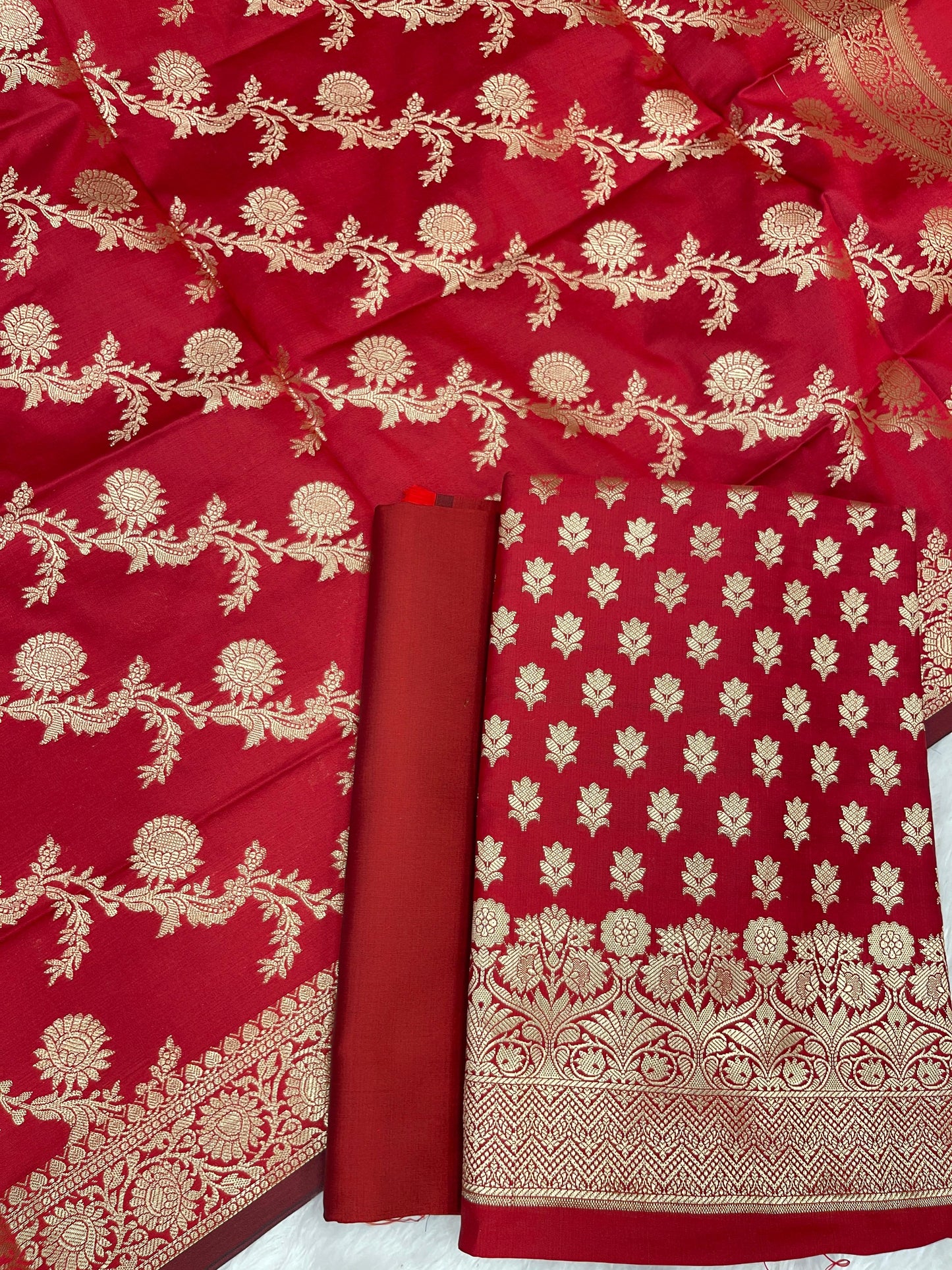 Red Katan Silk Daaman Border Banarasi 3 pcs Suit Set 850JD_KBR5
