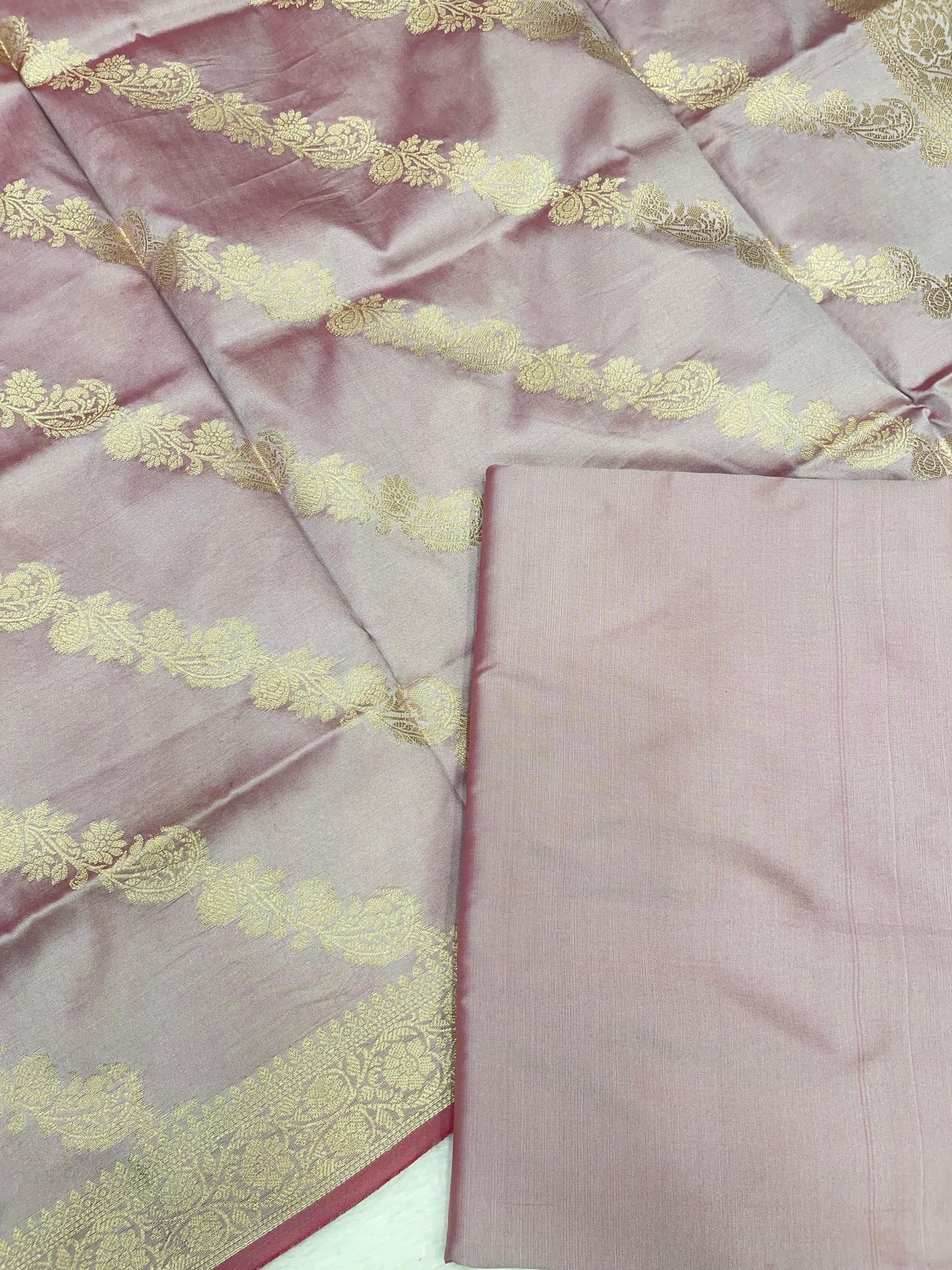 Mauve Katan Plain Banarasi 3 pcs Suit Set 650JD_KP4