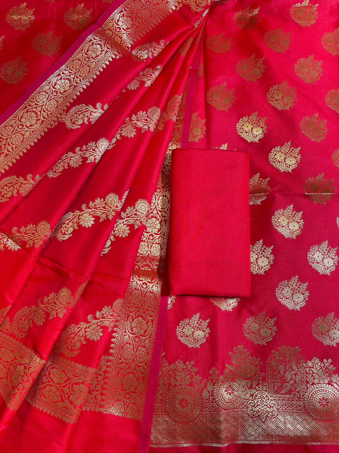 Red Semi Katan Silk Banarasi 3 pcs Suit Set 750SHL_SK4