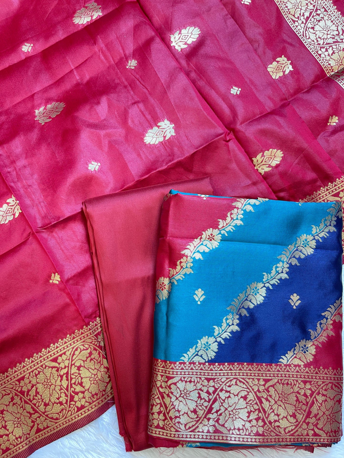 Rangkaat Art Silk Banarasi 3 pcs Suit Set  with Contrast Maroon Dupatta 650SKL_RNG3