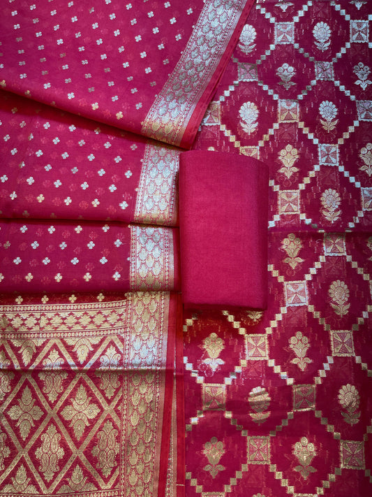 Red Mescrize Cotton Geometrical Banarasi 3 pcs Suit Set 1100SKL_MS1