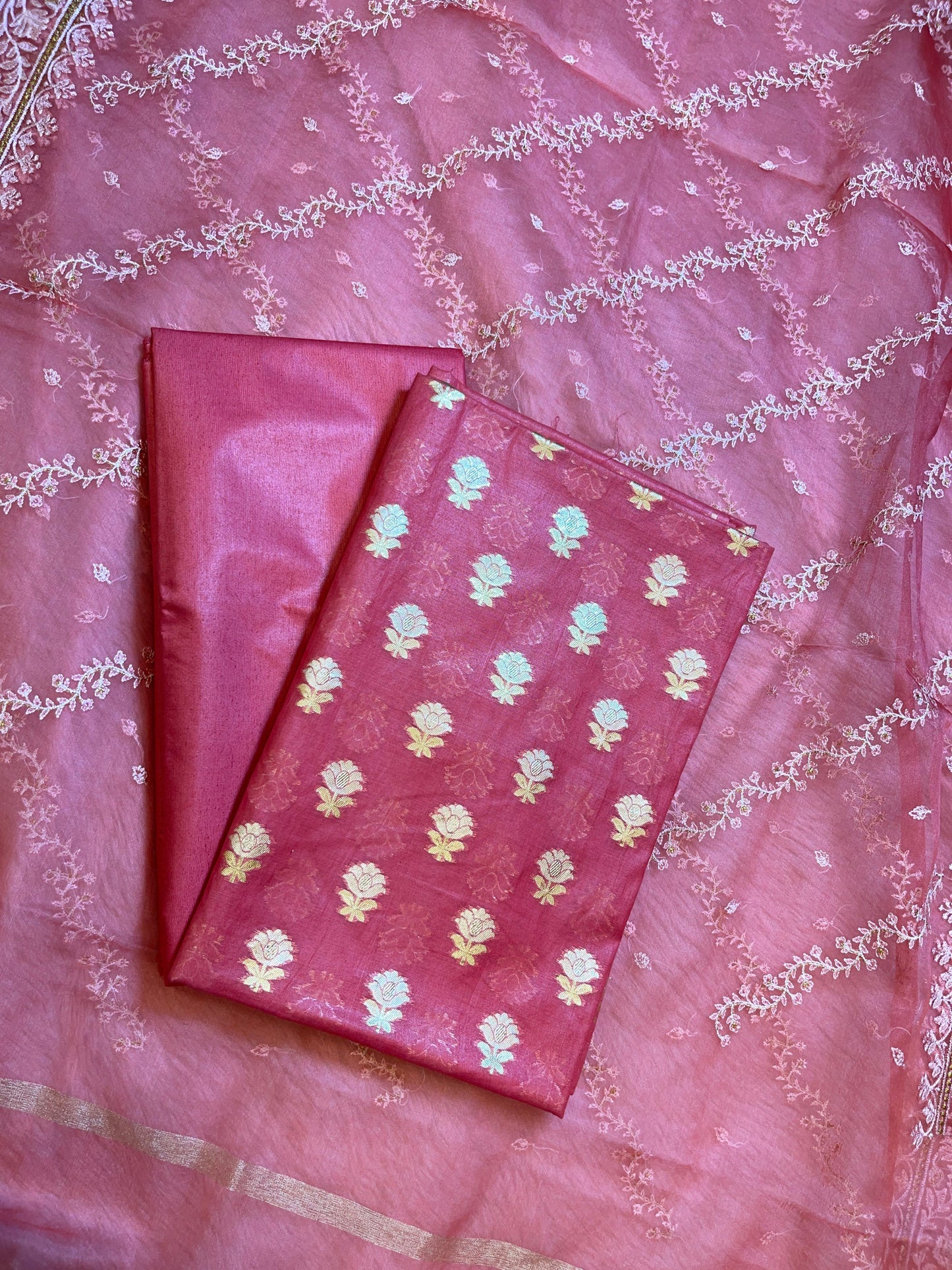 Pink Mescrize Cotton Banarasi 3 pcs Suit Set with Resham Embroidery Dupatta 1100SKL_MSK4