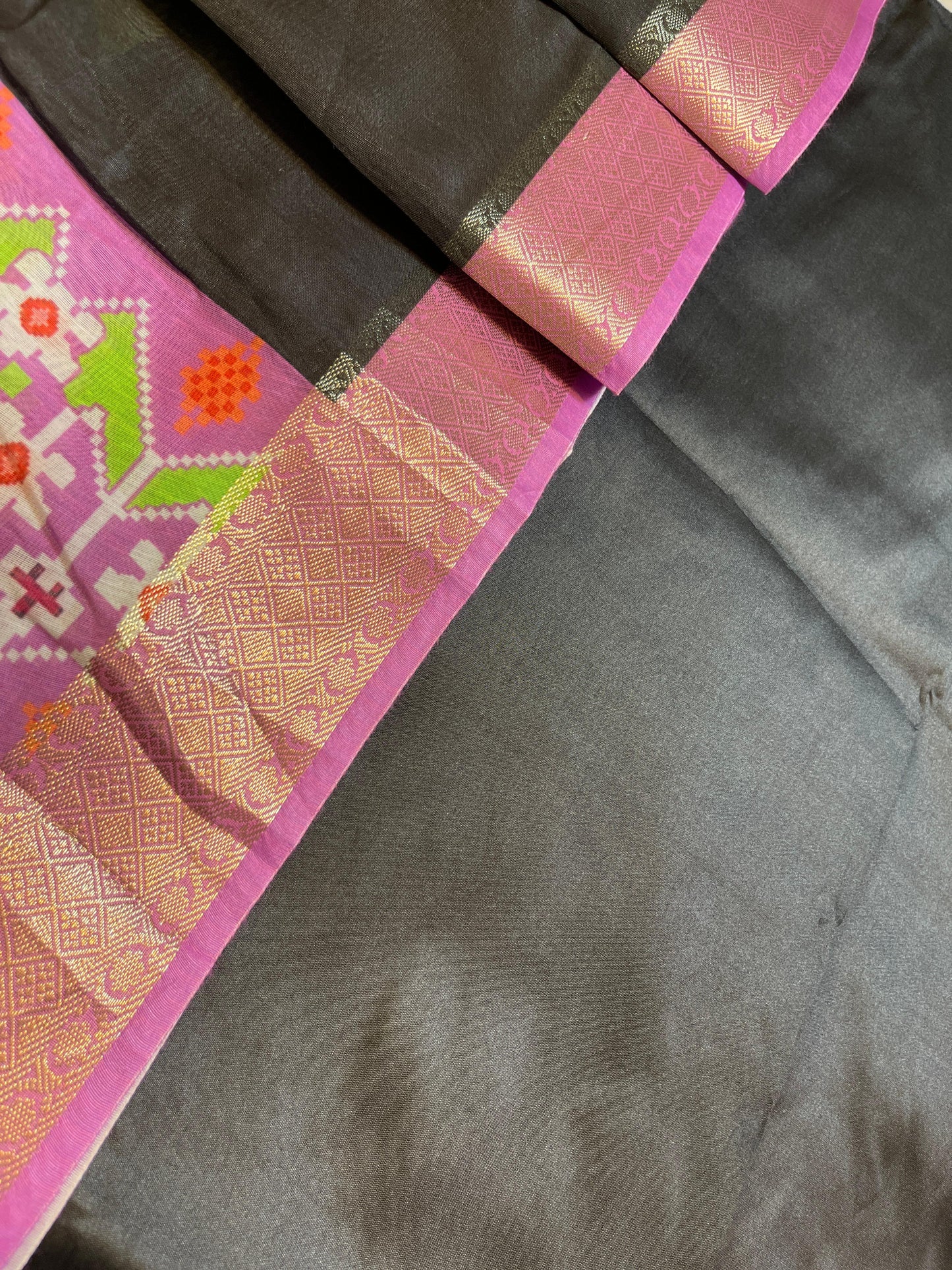 Black Plain Mercerised Silk Banarasi Suit Set with Contrast Purple Digital Print Dupatta 650SKL_MS3