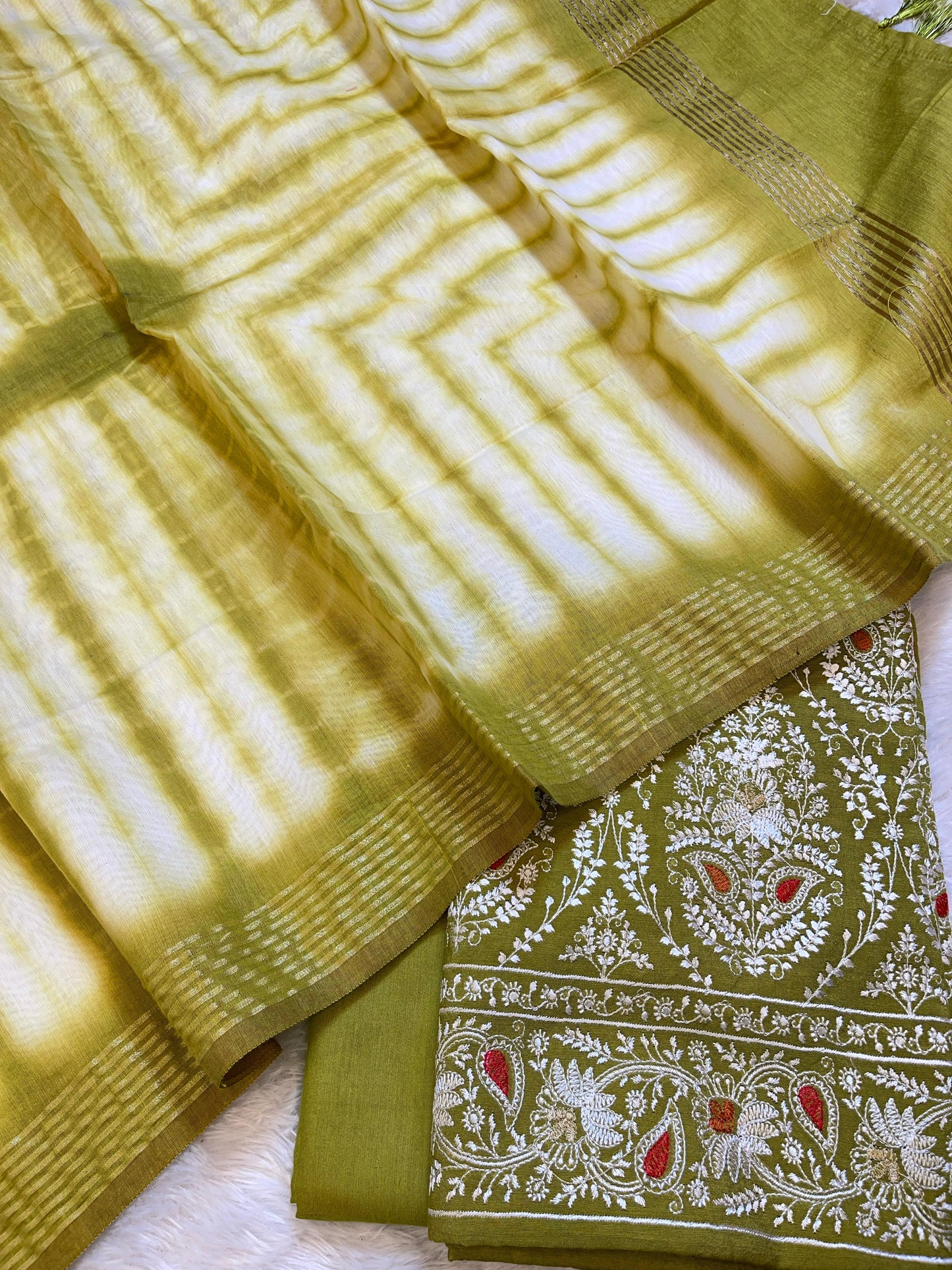 Green Pure Mercerised Cotton Embroidery Banarasi 3 pcs Suit Set 1200SKL_CE2